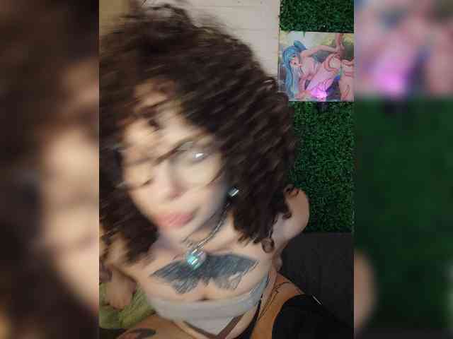 alex_is webcam