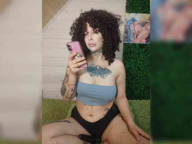 alex_is webcam