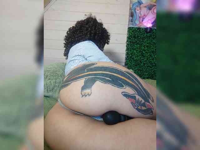 alex_is webcam