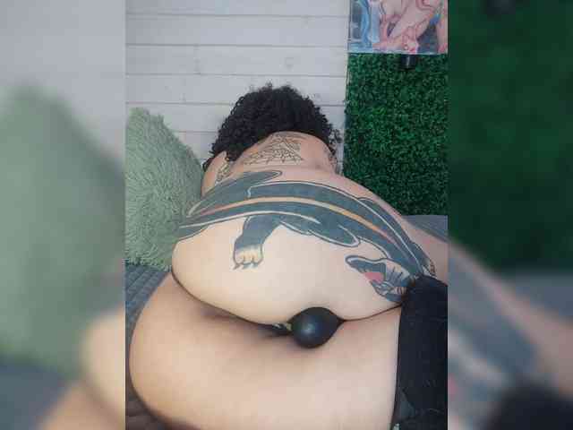 alex_is webcam