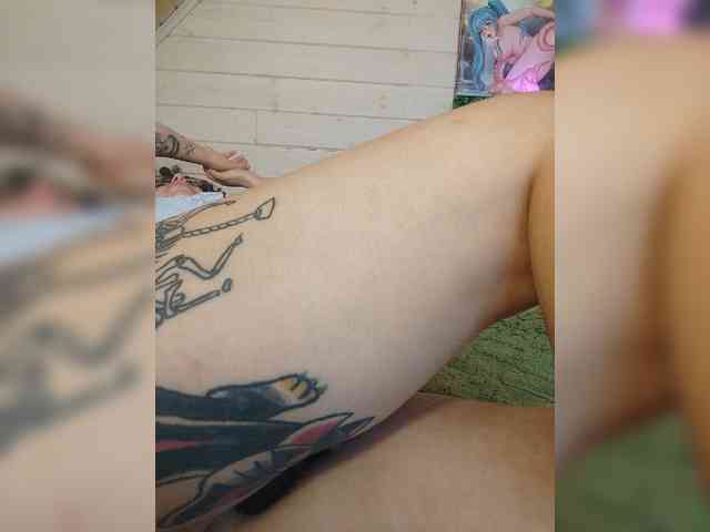 alex_is webcam