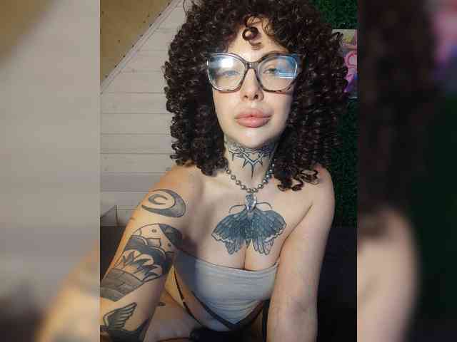 alex_is webcam