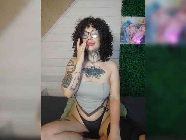 alex_is webcam
