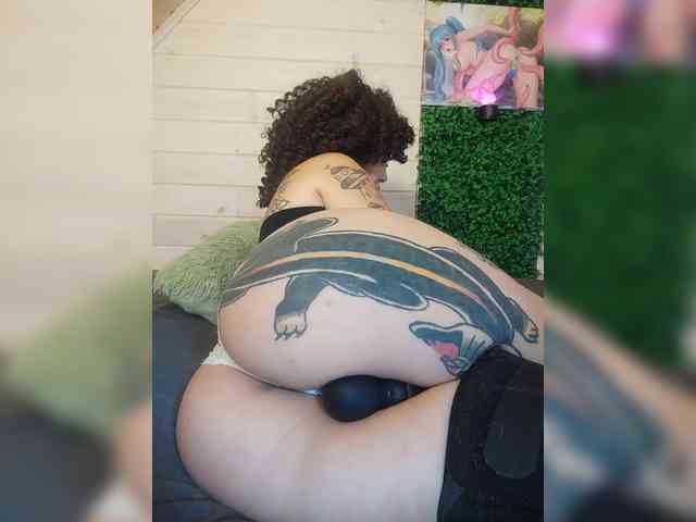 alex_is webcam