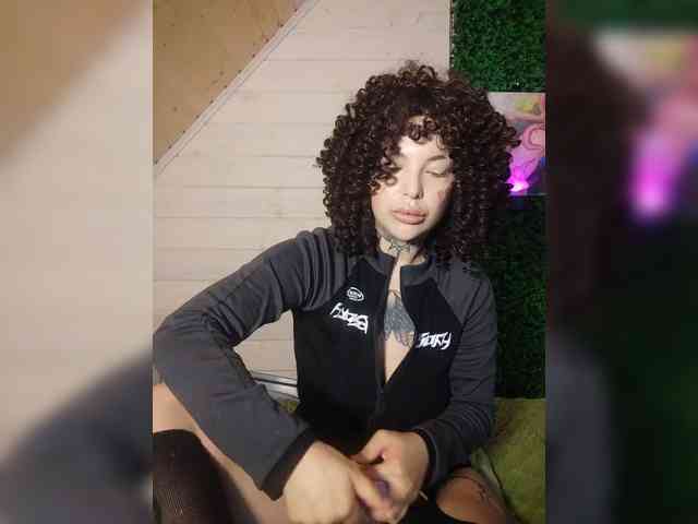 alex_is's live room