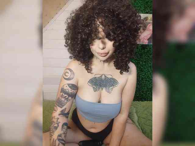 alex_is webcam