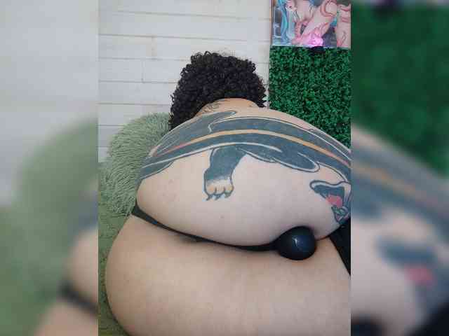 alex_is webcam