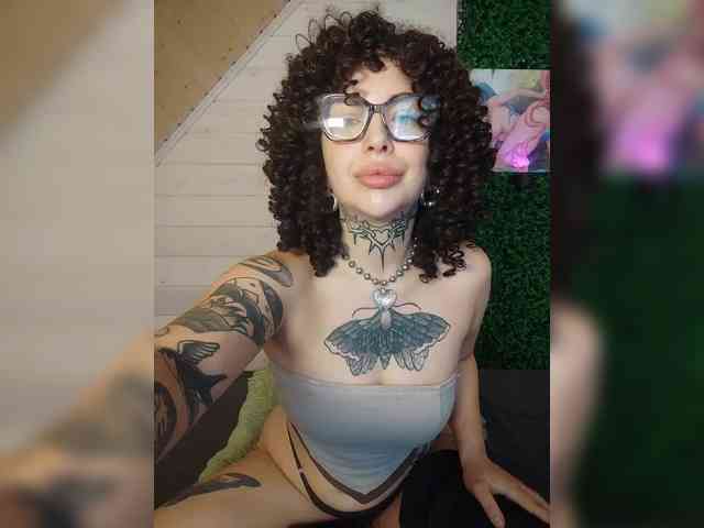 alex_is webcam