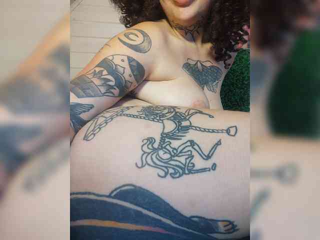 alex_is webcam