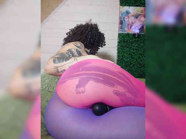 alex_is webcam