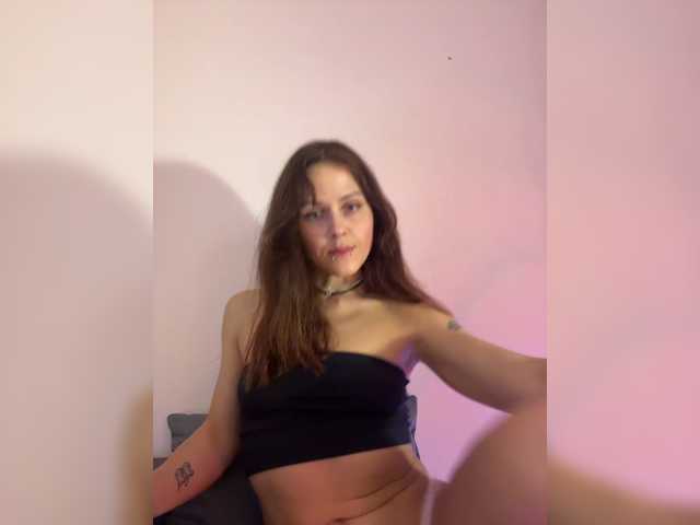 Shawty420, live now on BongaCams