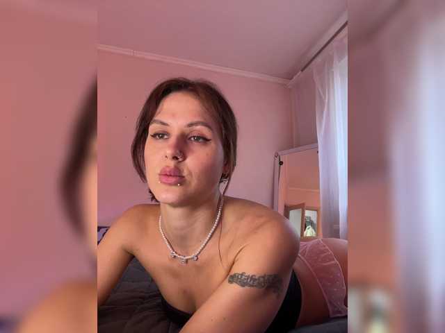 Shawty420, live now on BongaCams