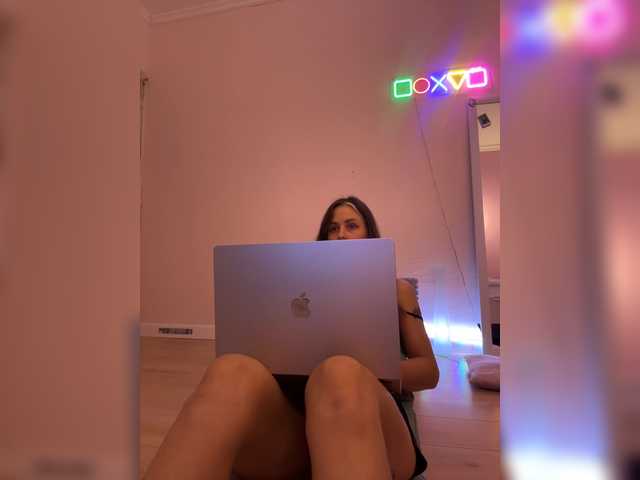 Shawty420 live webcam show