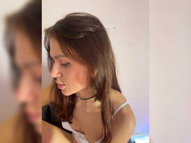 Shawty420, live now on BongaCams