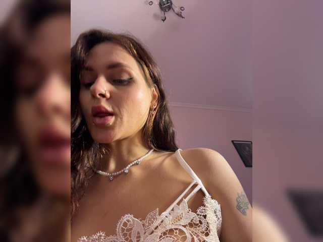 Shawty420, live now on BongaCams