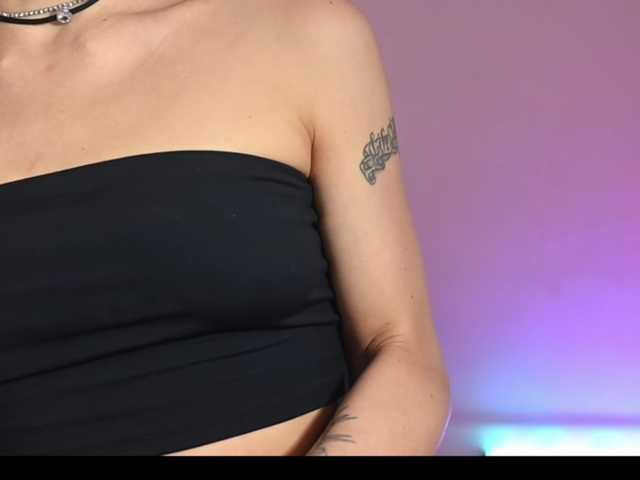 Shawty420, en directo ahora en BongaCams