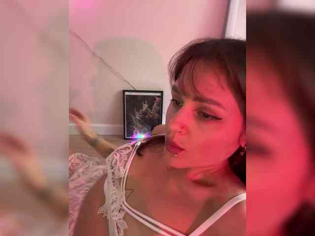 SHAWTY420 webcam