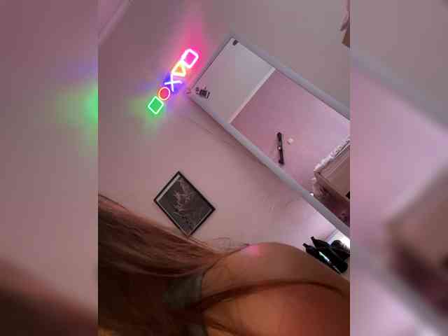 SHAWTY420 webcam