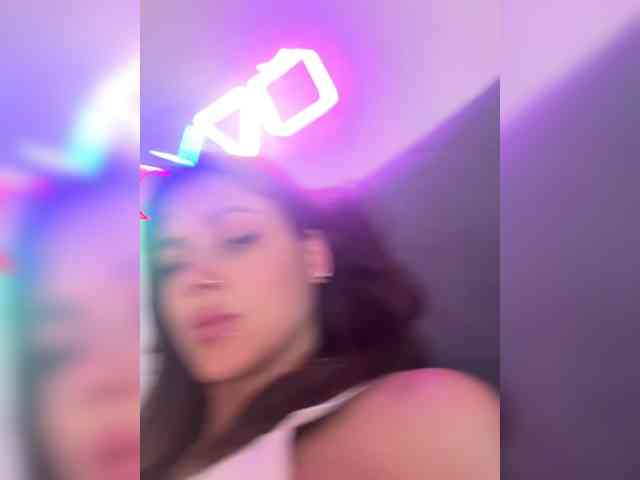 SHAWTY420 webcam