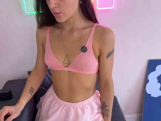 SHAWTY420 webcam