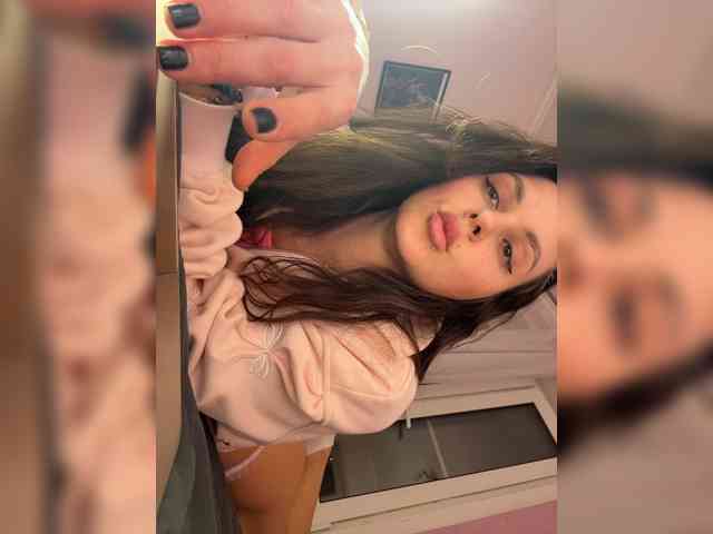 SHAWTY420 webcam