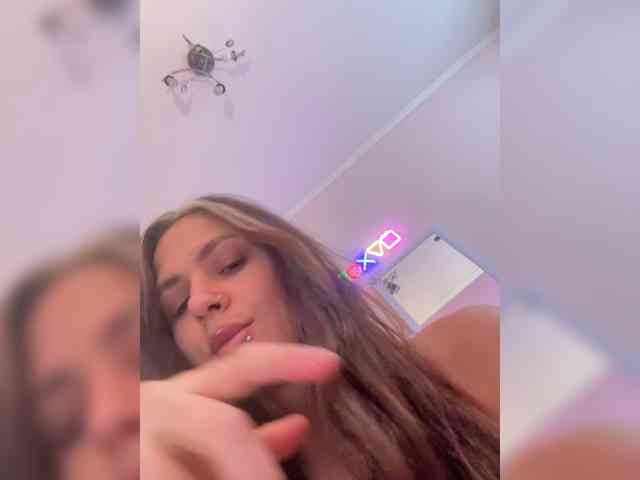 SHAWTY420 webcam