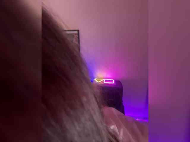 SHAWTY420 webcam