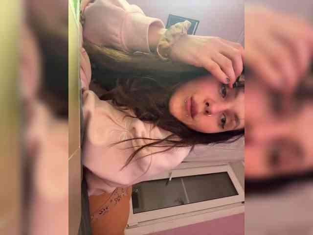 SHAWTY420 webcam