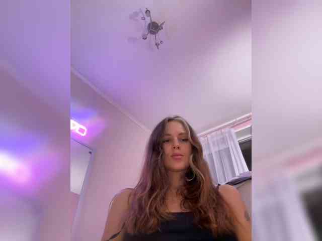 SHAWTY420 webcam