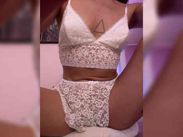 SHAWTY420 webcam