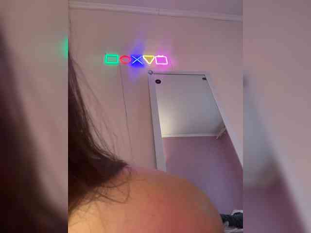 SHAWTY420 webcam