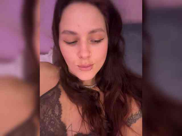 SHAWTY420 webcam
