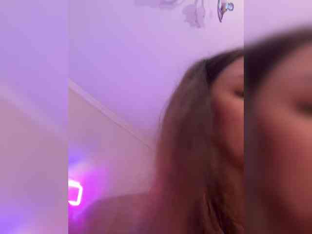 SHAWTY420 webcam