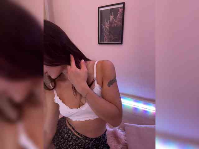 SHAWTY420 webcam