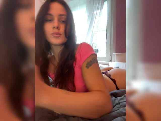 SHAWTY420 webcam