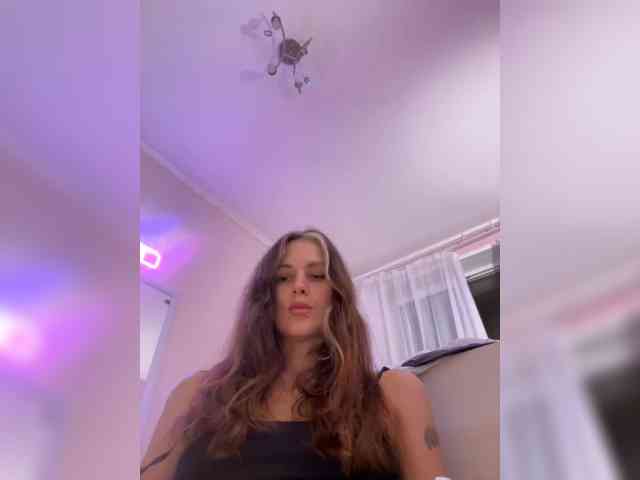 SHAWTY420 webcam