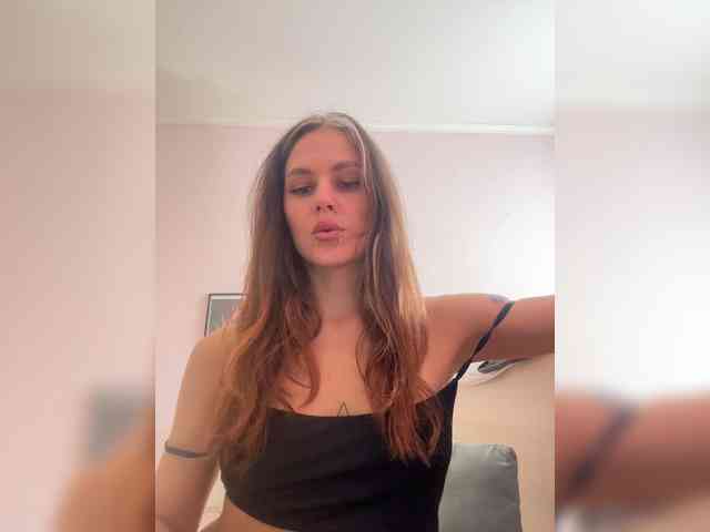 SHAWTY420 webcam