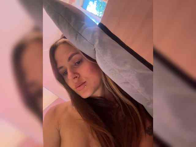 SHAWTY420 webcam