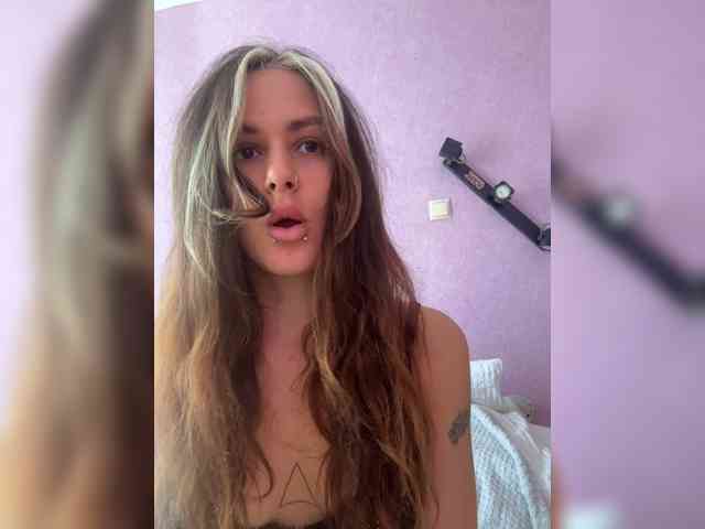 Model: SHAWTY420__