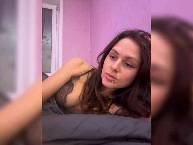 Shawty420's cam show statistics and live stream