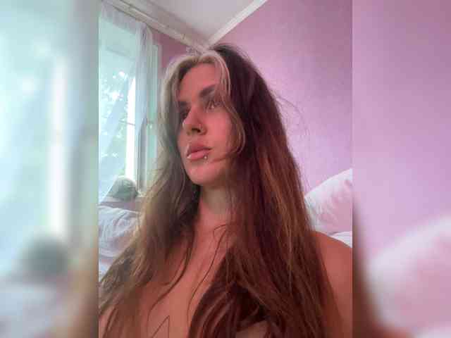 模特: SHAWTY420__