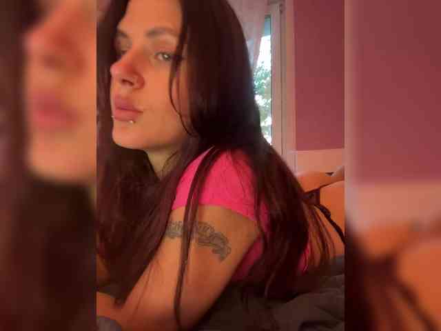 SHAWTY420 webcam
