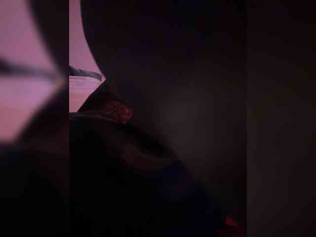 SHAWTY420 webcam