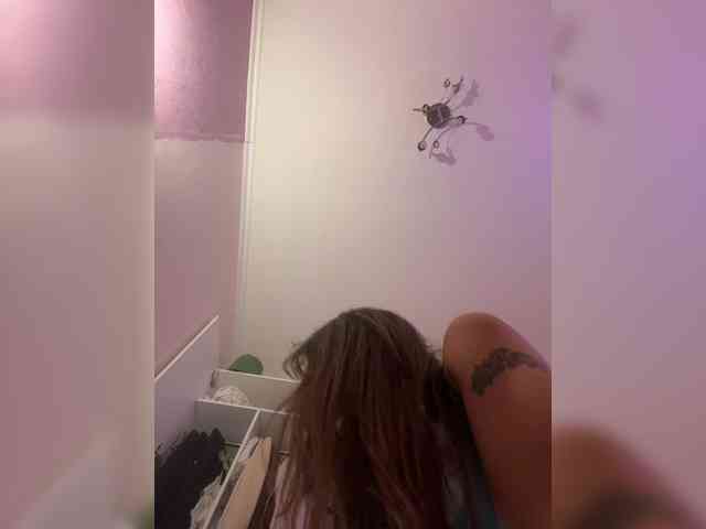 SHAWTY420 webcam