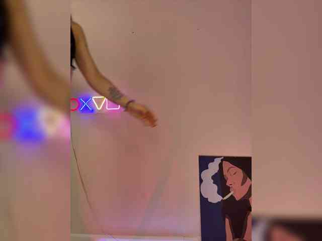 SHAWTY420 webcam