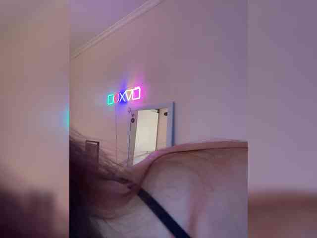 SHAWTY420 webcam