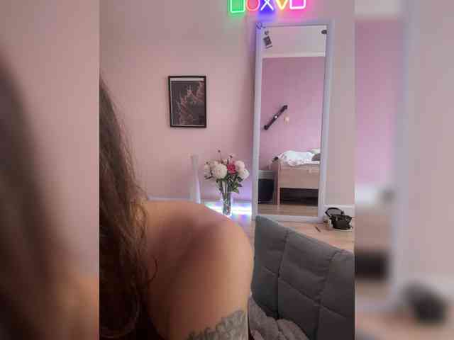 SHAWTY420 webcam