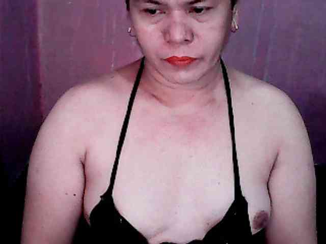 ConnieFox Live Webcam on BongaCams