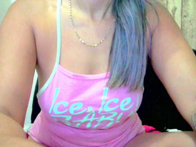 Celestee-1 live cam on BongaCams