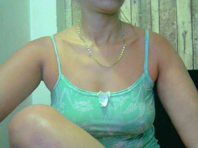 Celestee-1 live cam on BongaCams